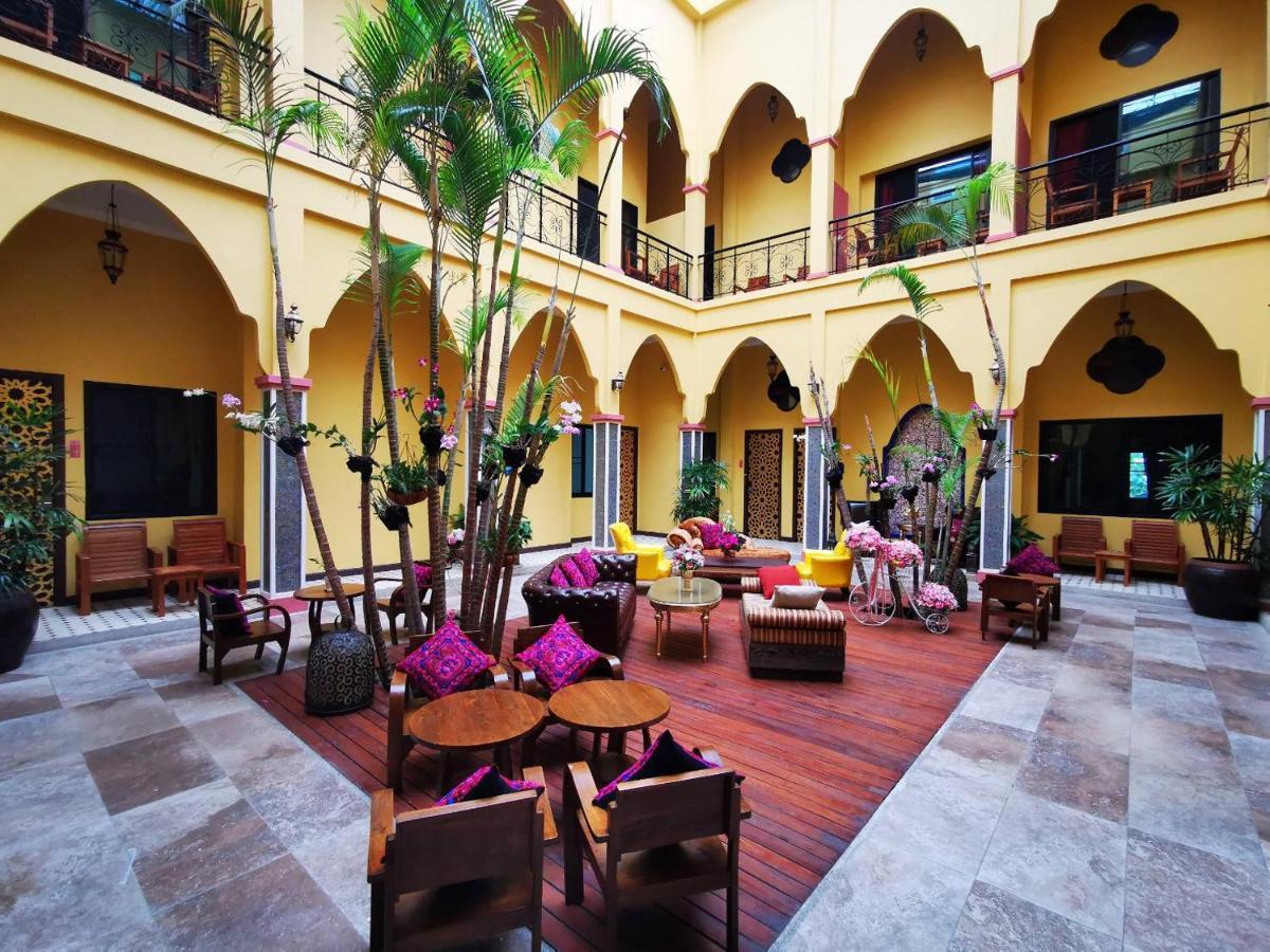 Anchanlina Hotel - Sha Plus Чалонг Екстер'єр фото
