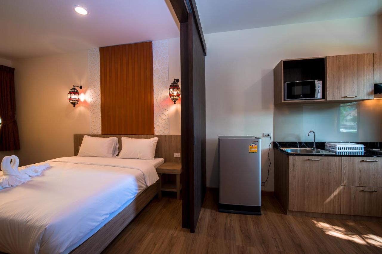 Anchanlina Hotel - Sha Plus Чалонг Екстер'єр фото